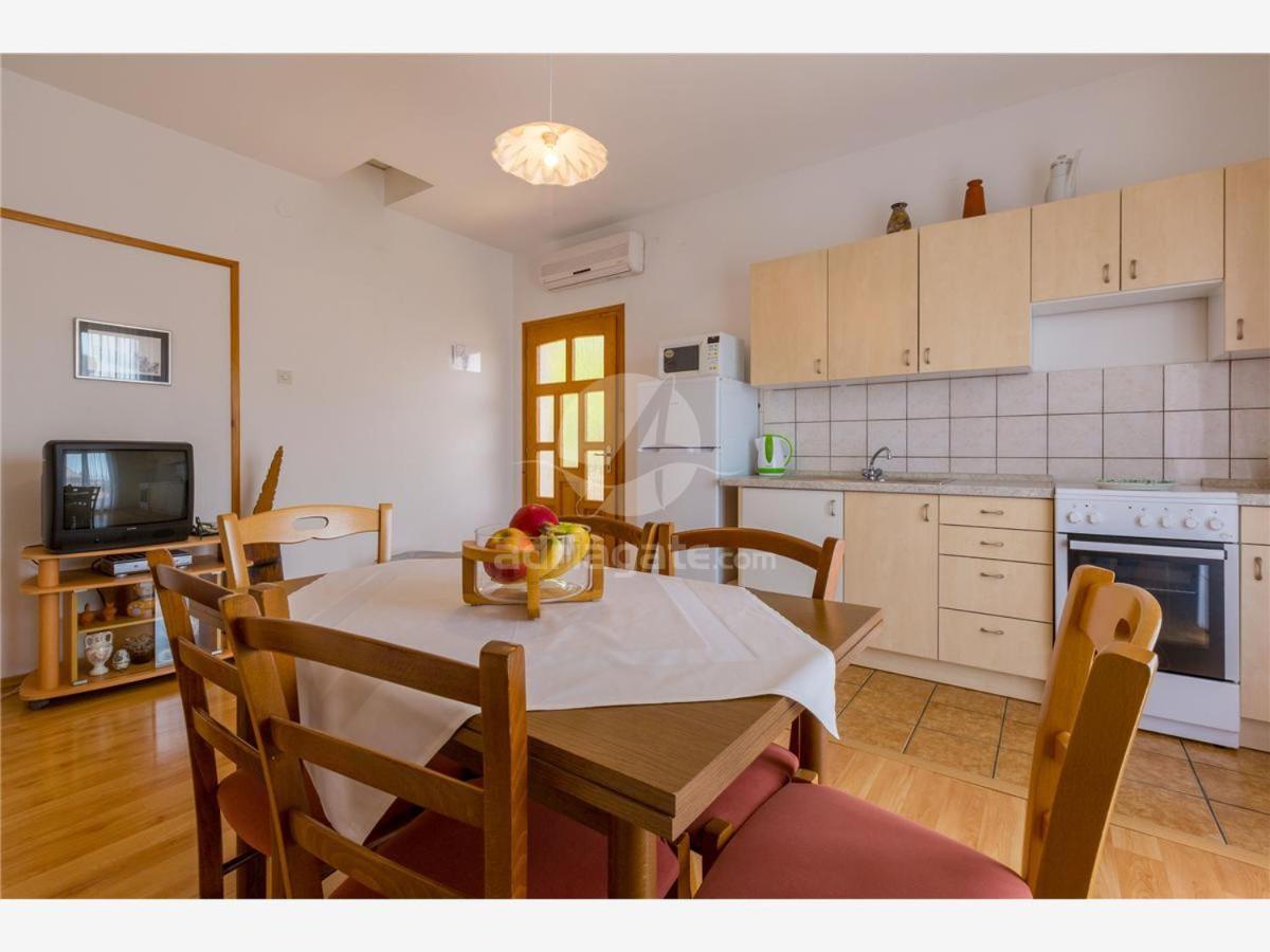 Apartments Dora Selce Exterior photo